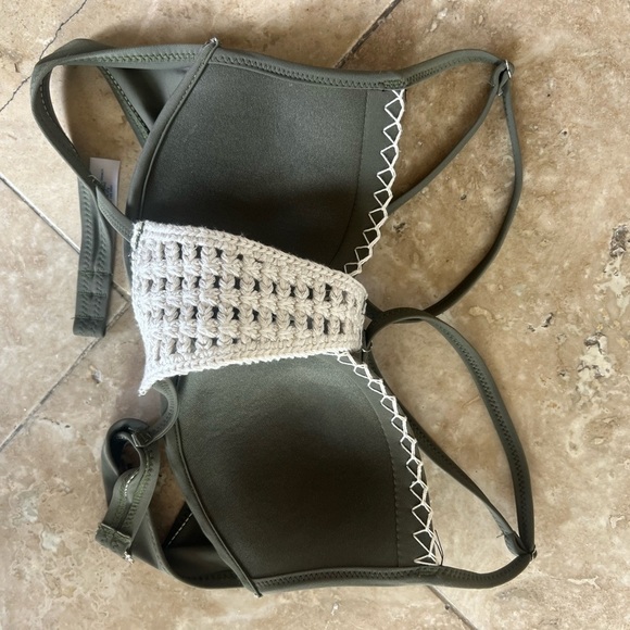 Rue Bleu padded bra NWOT crochet back olive, green and cream - Picture 9 of 15